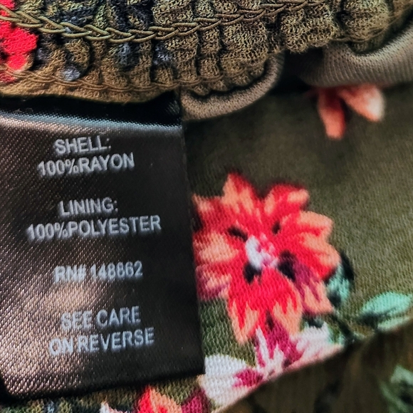 Torrid Floral Flowy Gauze Smocked Shorts - Olive‎ Green - Picture 6 of 8